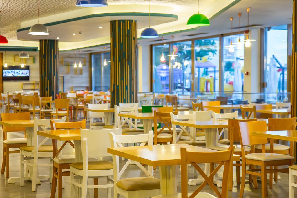 Hotel Riviera Mamaia Ngoại thất bức ảnh
